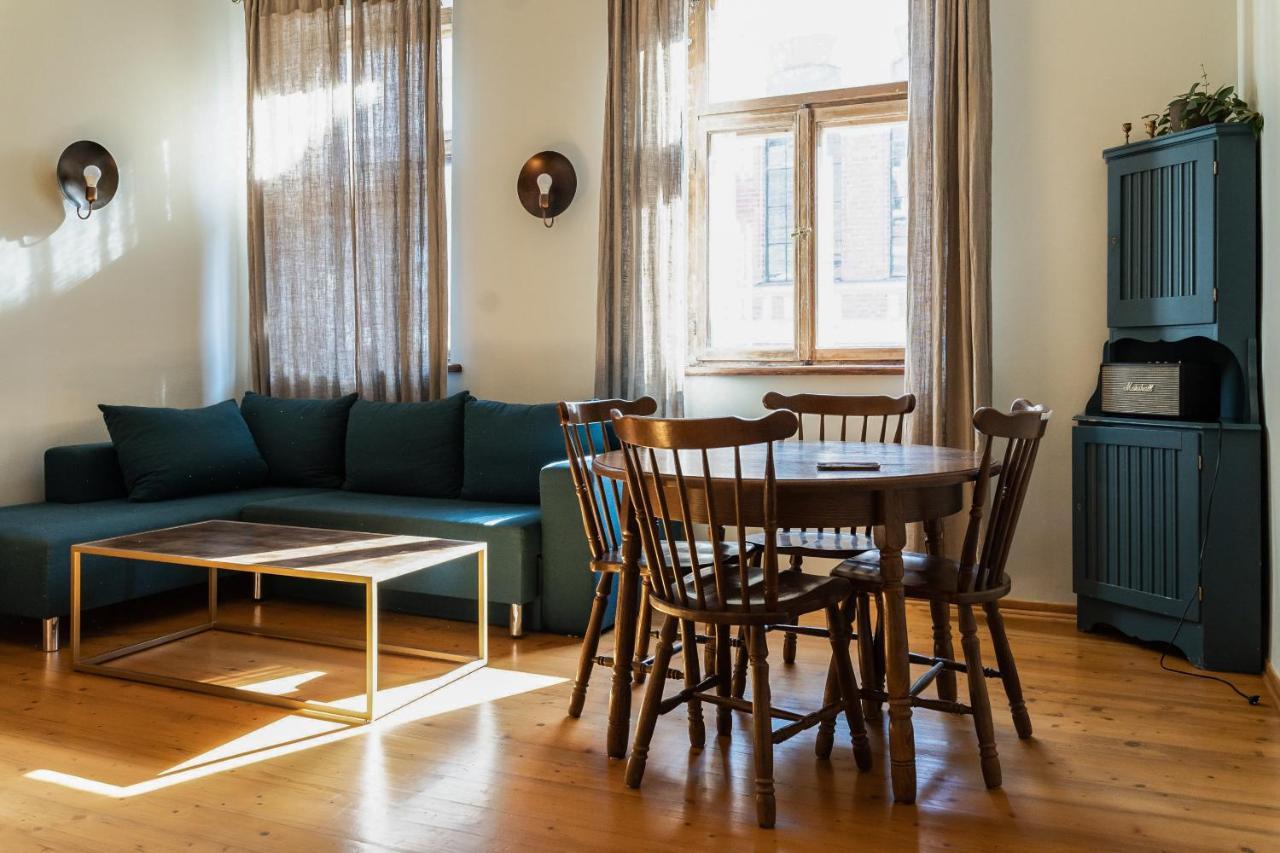 Rakstvezu Apartamenti Liepāja Kültér fotó